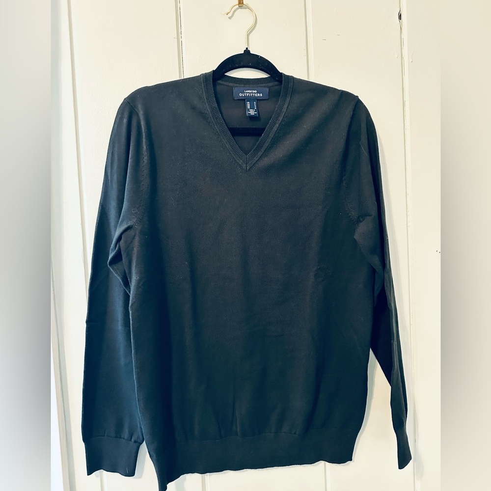 NWOT Lands’ End Outfitters Black V-Neck Sweater / Small